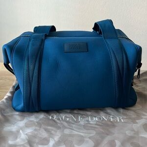 listing-status-banner